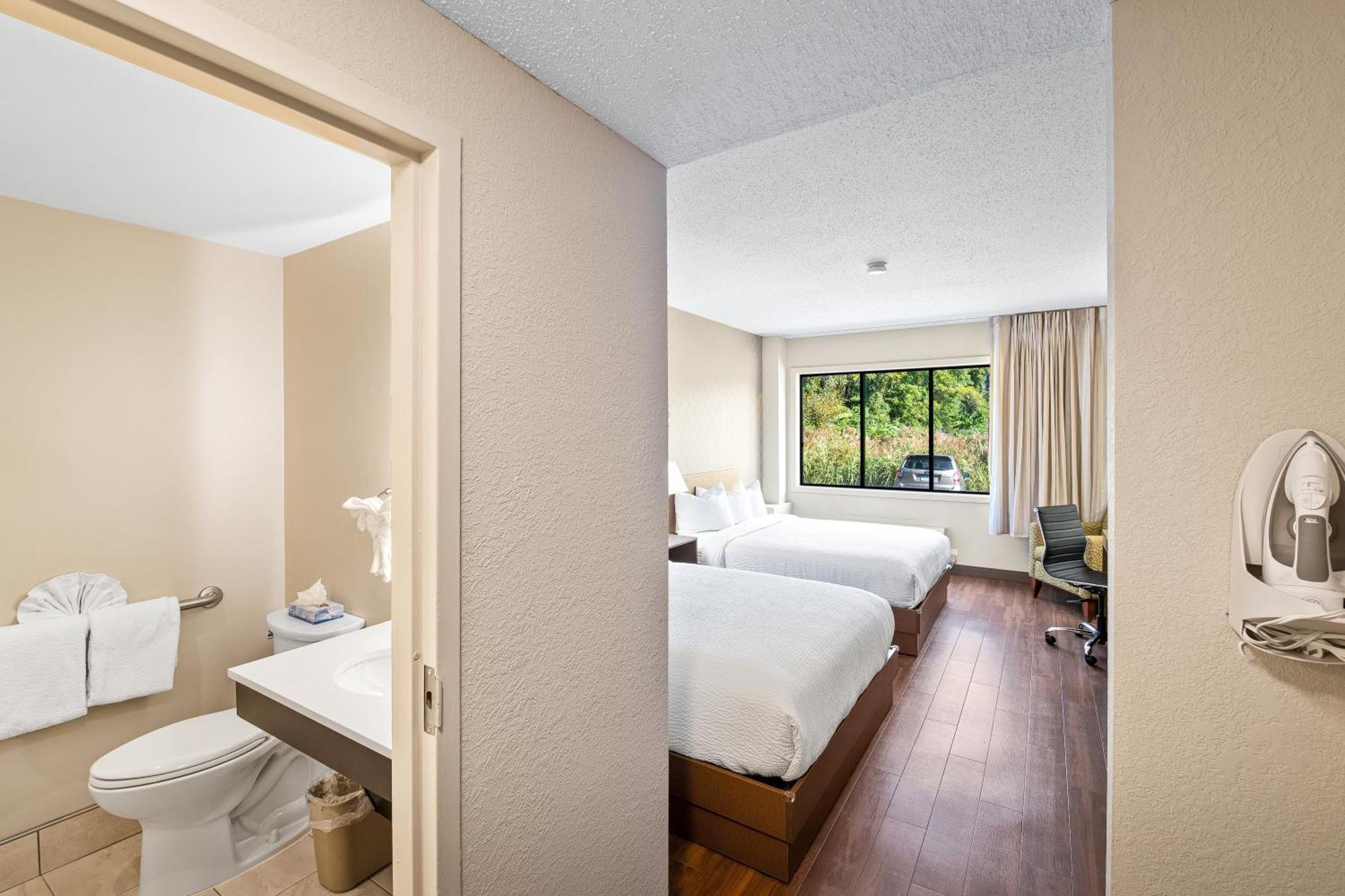 Hotel The Of 3*